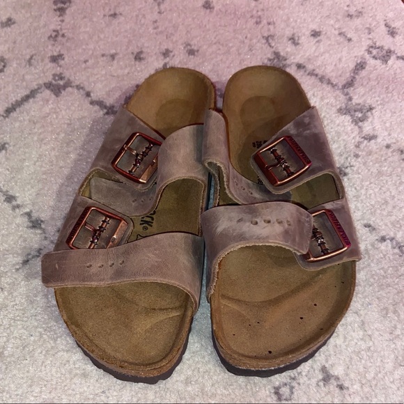 Sandals_&_Flip_Flops